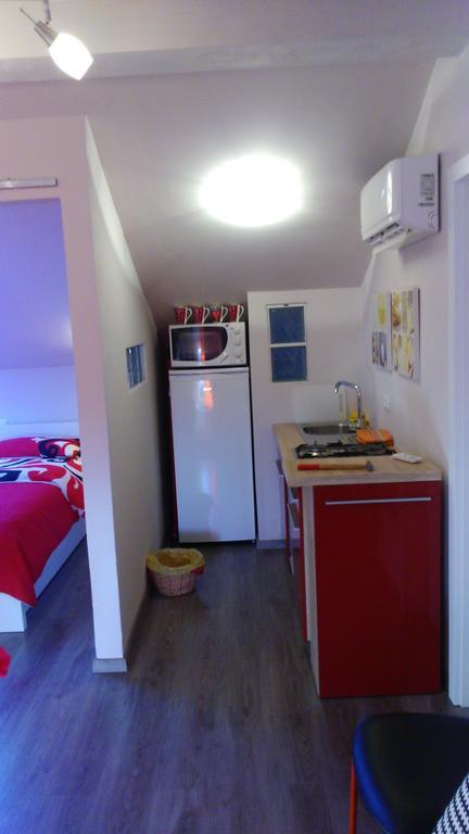 Orange Cube Apartment Rijeka Zimmer foto